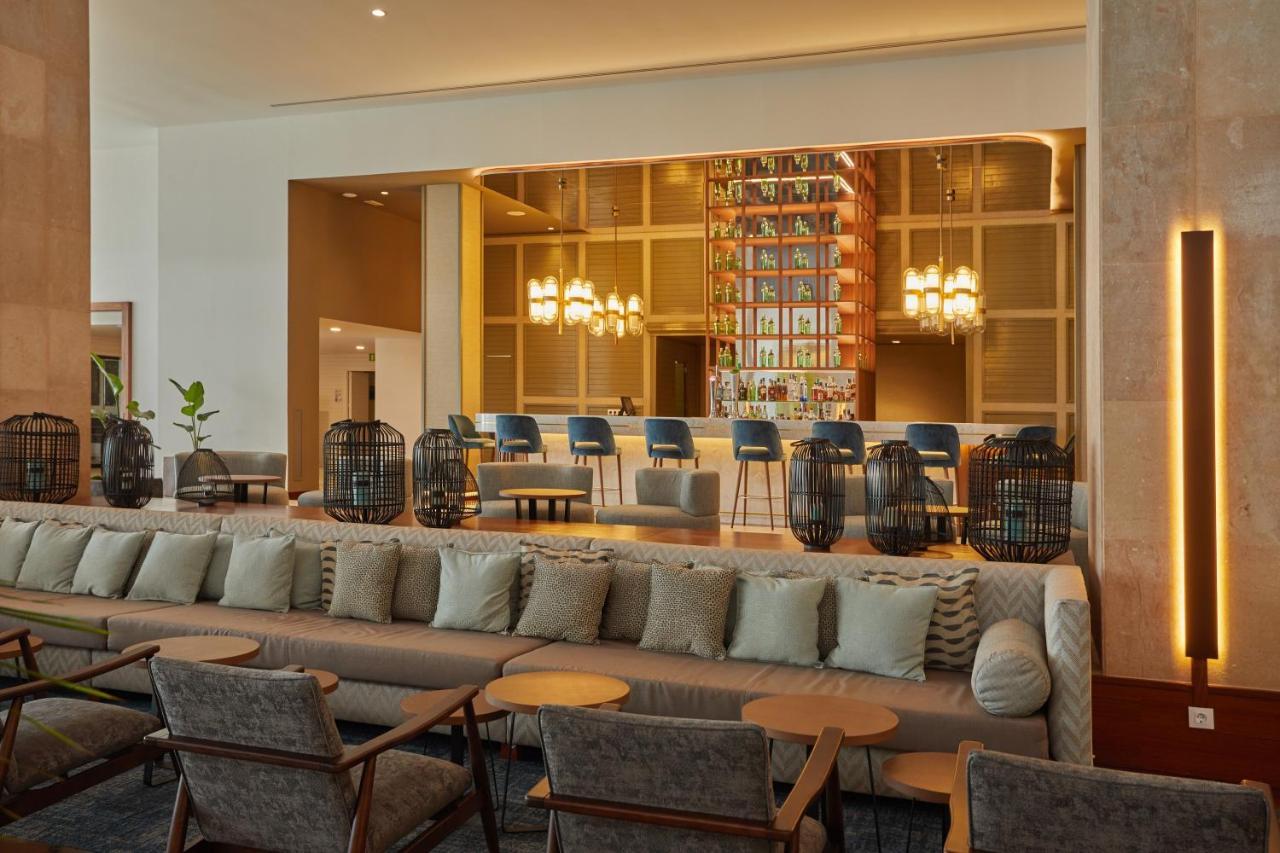 ホテル エスペリア ランサローテ プエルト・カレロ エクステリア 写真 The bar at the hotel