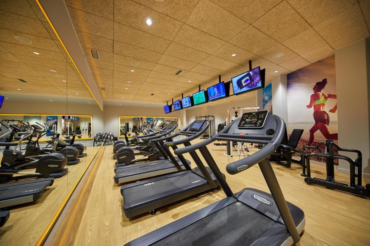 ホテル エスペリア ランサローテ プエルト・カレロ エクステリア 写真 The gym at the hotel