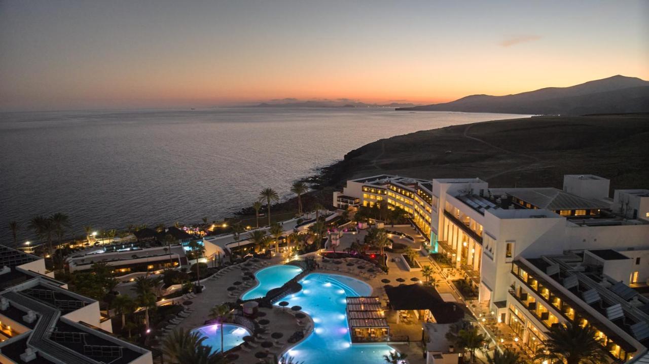 ホテル エスペリア ランサローテ プエルト・カレロ エクステリア 写真 Sunset at the resort